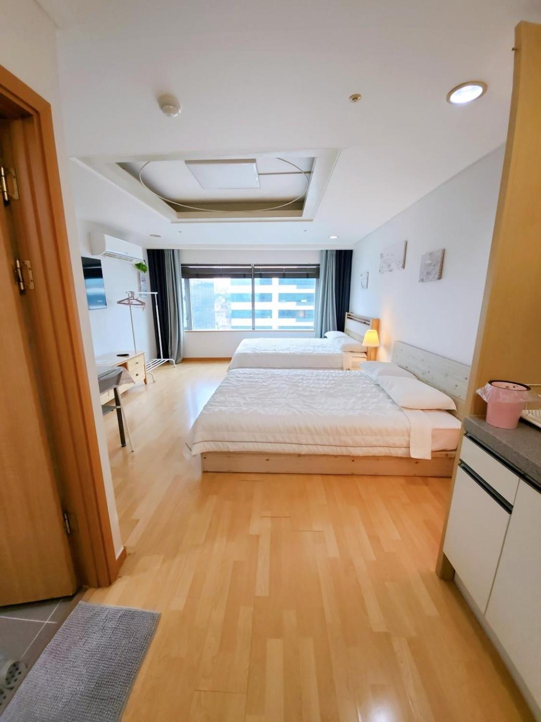 Hongdae Residence-2 1Min From Hongik Uni Station Exit #1 Сеул Екстериор снимка